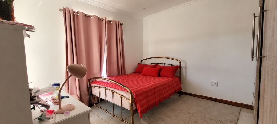 4 Bedroom Property for Sale in Brentwood Park AH Gauteng