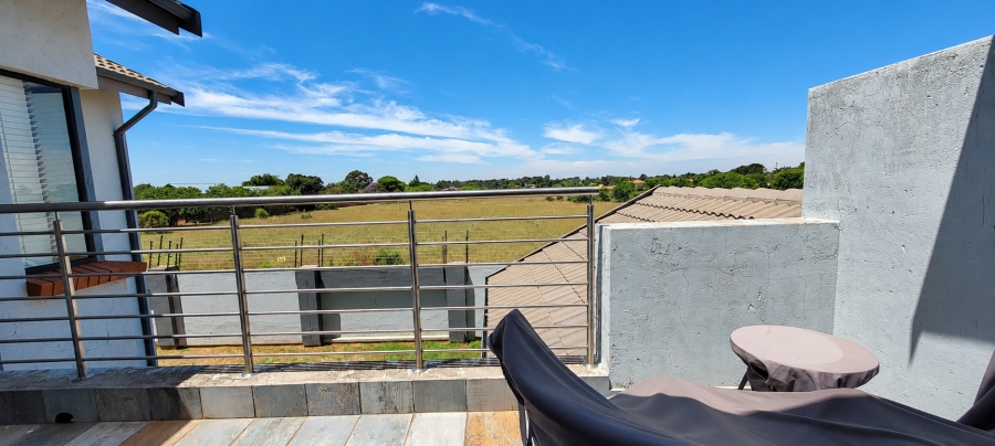 4 Bedroom Property for Sale in Brentwood Park AH Gauteng