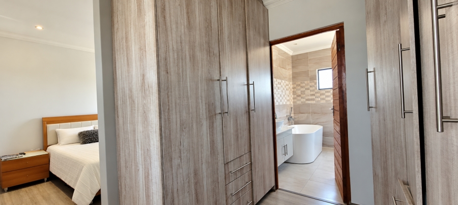 4 Bedroom Property for Sale in Brentwood Park AH Gauteng