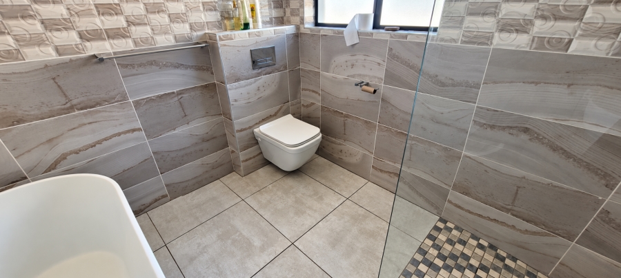 4 Bedroom Property for Sale in Brentwood Park AH Gauteng