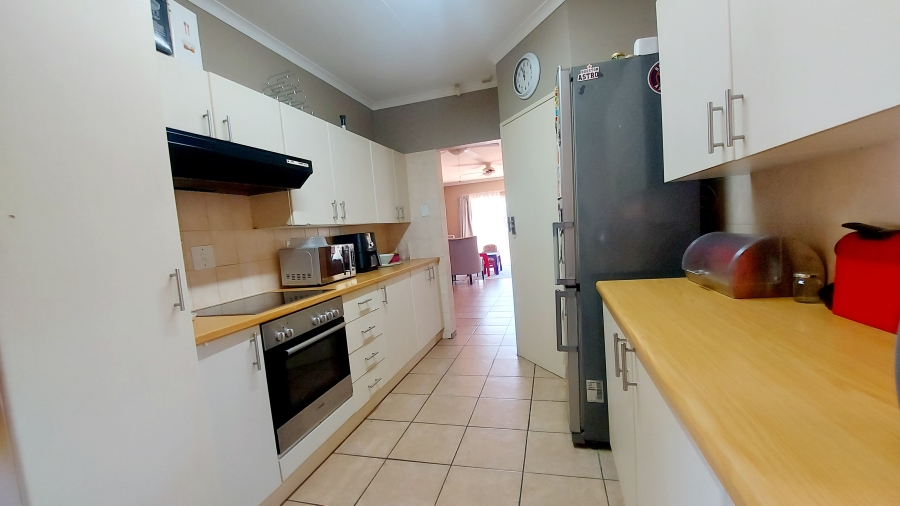 3 Bedroom Property for Sale in Waterkloof Glen Gauteng
