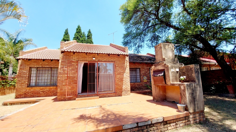 3 Bedroom Property for Sale in Waterkloof Glen Gauteng