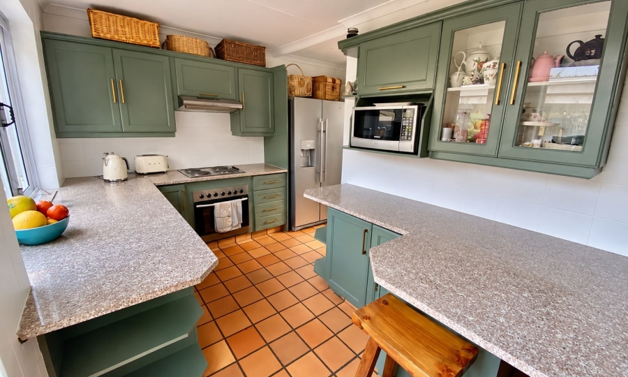 3 Bedroom Property for Sale in Waterkloof Gauteng