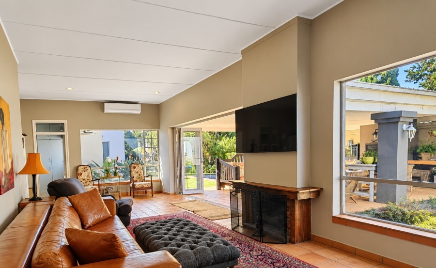 3 Bedroom Property for Sale in Waterkloof Gauteng
