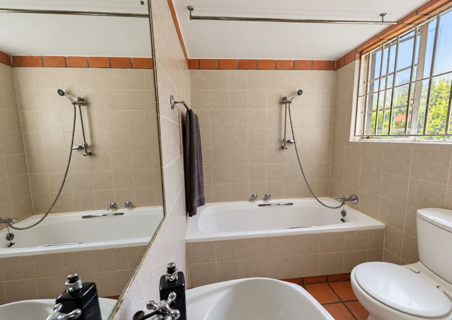 3 Bedroom Property for Sale in Waterkloof Gauteng