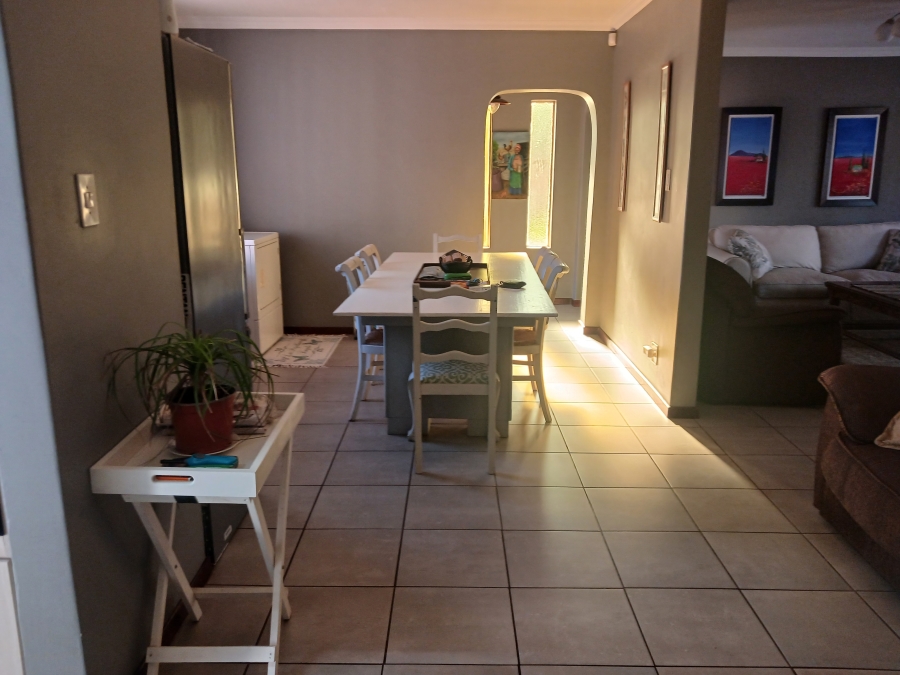 To Let 3 Bedroom Property for Rent in Wierda Park Gauteng