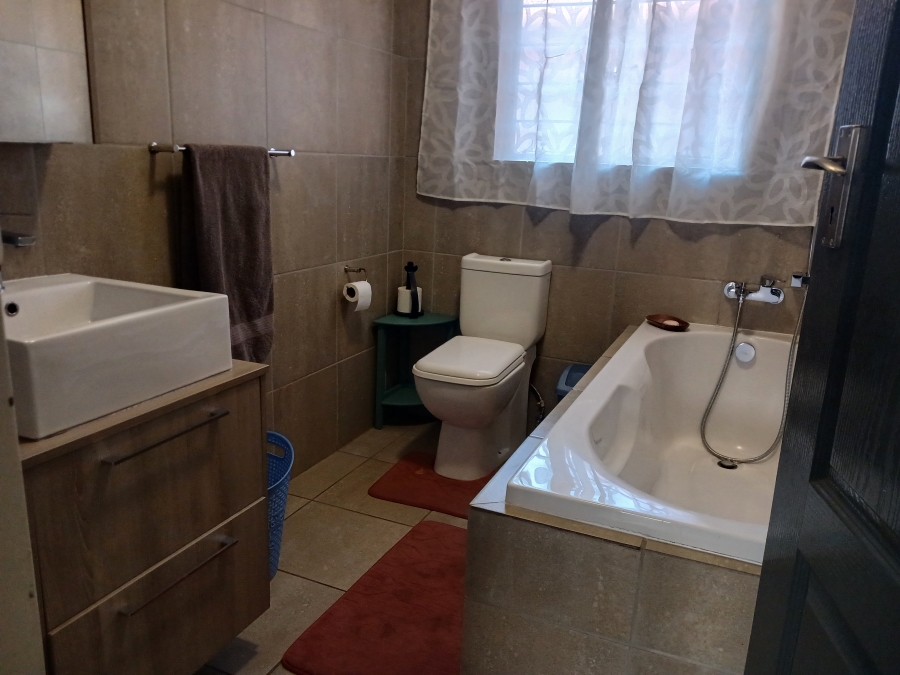 To Let 3 Bedroom Property for Rent in Wierda Park Gauteng