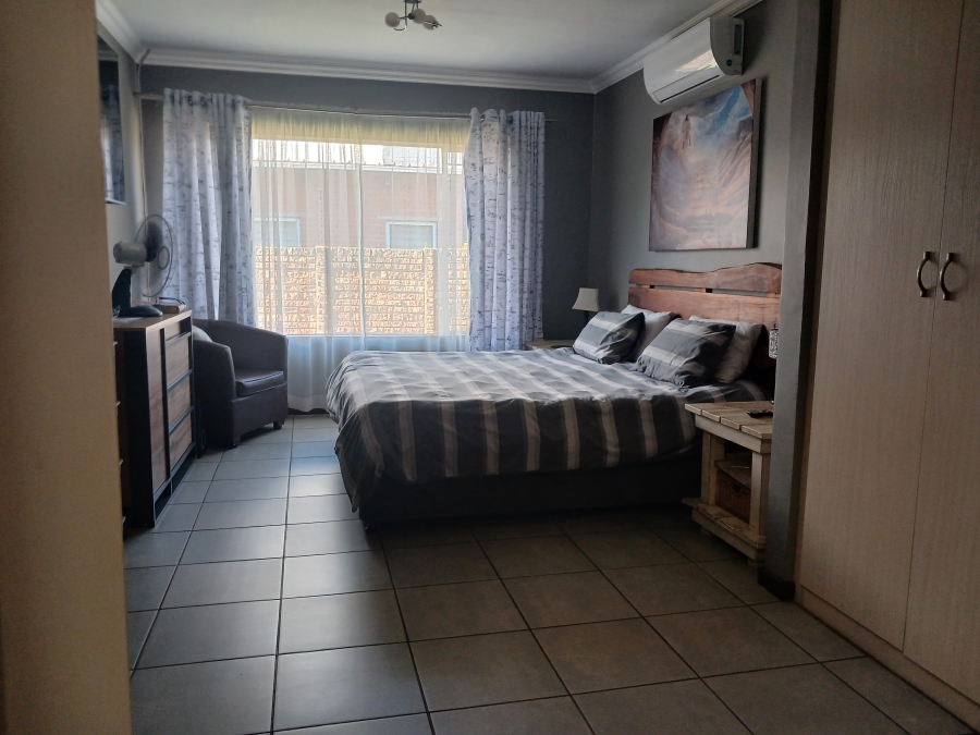 To Let 3 Bedroom Property for Rent in Wierda Park Gauteng