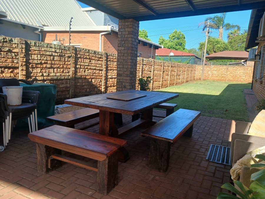 To Let 3 Bedroom Property for Rent in Wierda Park Gauteng