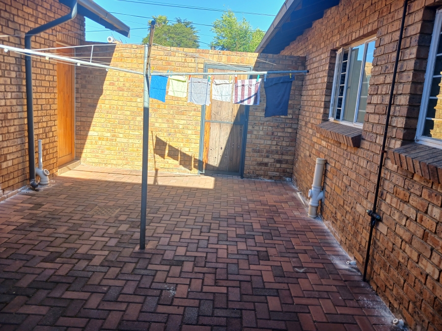 To Let 3 Bedroom Property for Rent in Wierda Park Gauteng