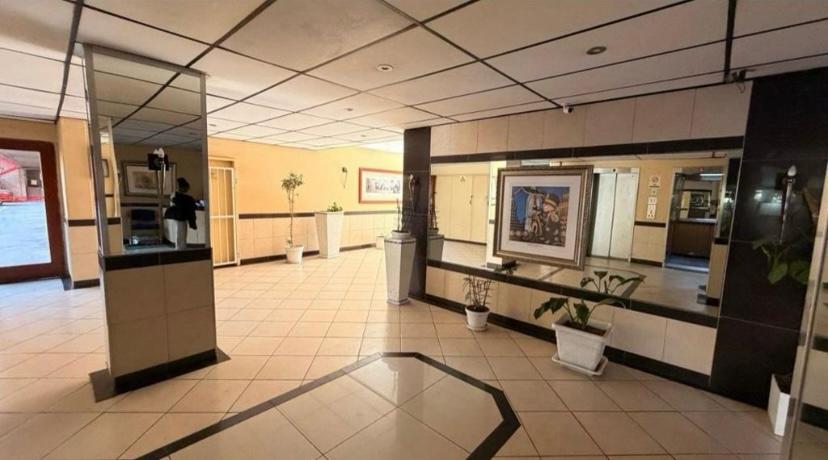 2 Bedroom Property for Sale in Sunnyside Gauteng