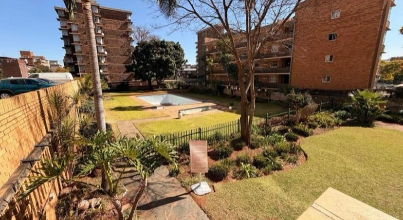 2 Bedroom Property for Sale in Sunnyside Gauteng