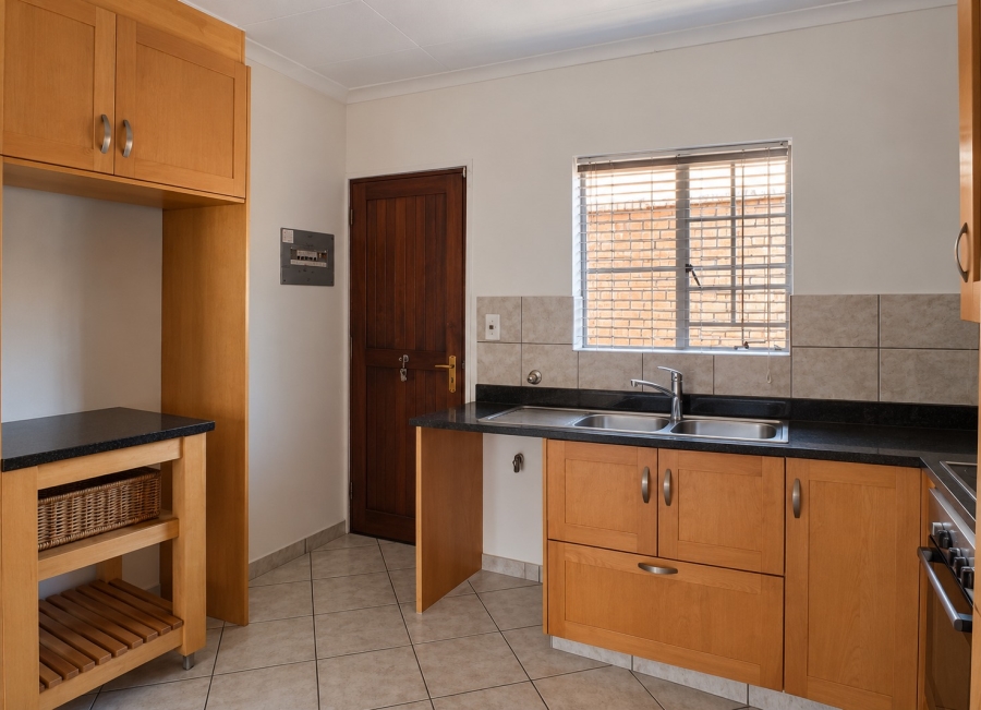 2 Bedroom Property for Sale in Elardus Park Gauteng