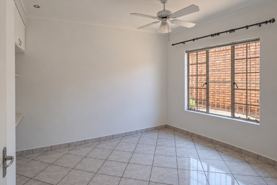 2 Bedroom Property for Sale in Elardus Park Gauteng
