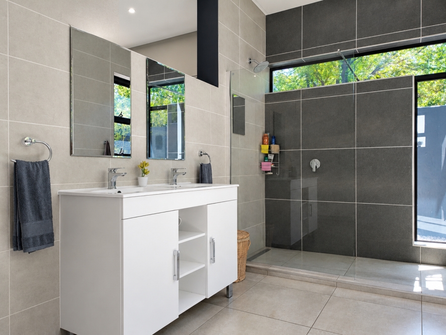 3 Bedroom Property for Sale in Chartwell Gauteng
