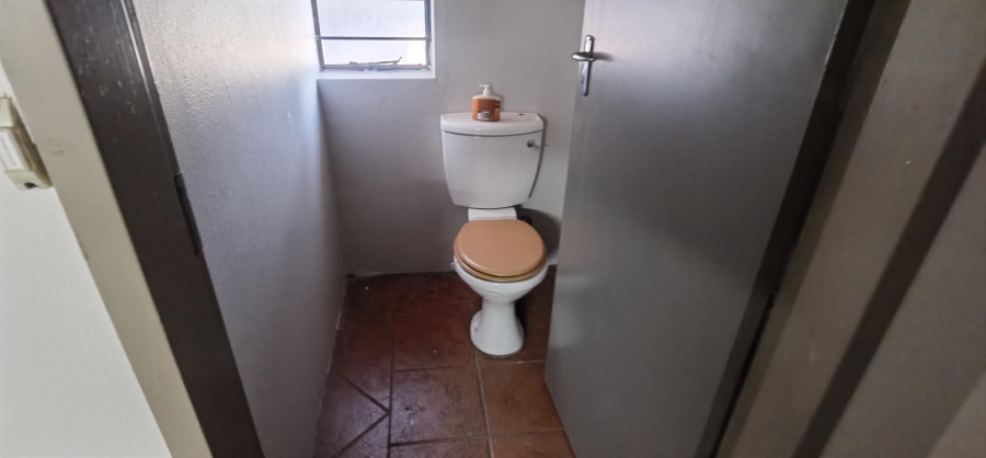 To Let Commercial Property for Rent in Silverton Gauteng
