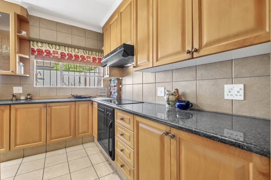 2 Bedroom Property for Sale in Sandown Gauteng