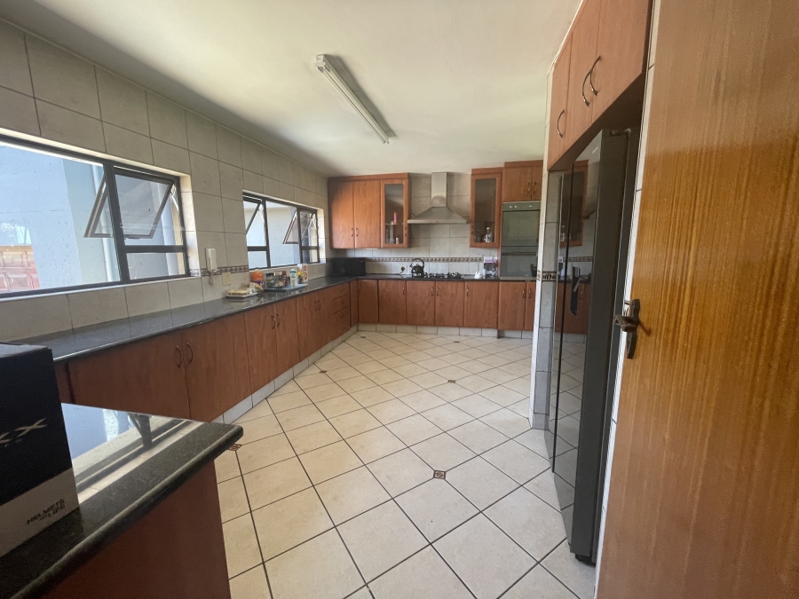 5 Bedroom Property for Sale in Albemarle Gauteng