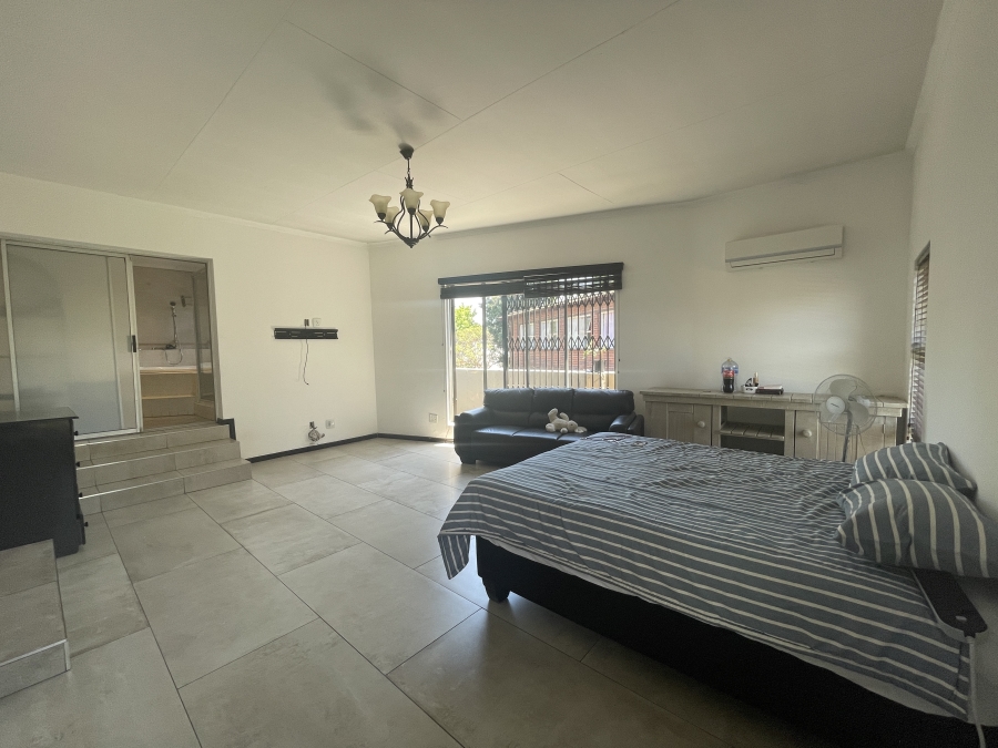5 Bedroom Property for Sale in Albemarle Gauteng