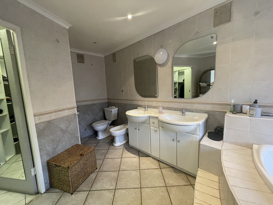 5 Bedroom Property for Sale in Albemarle Gauteng