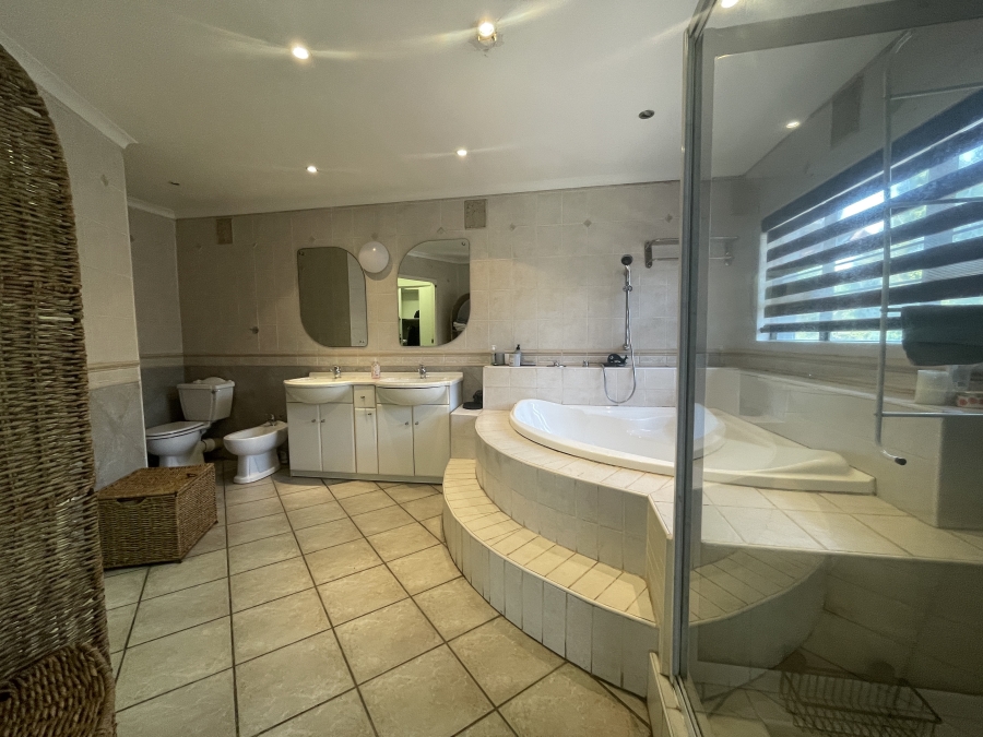 5 Bedroom Property for Sale in Albemarle Gauteng
