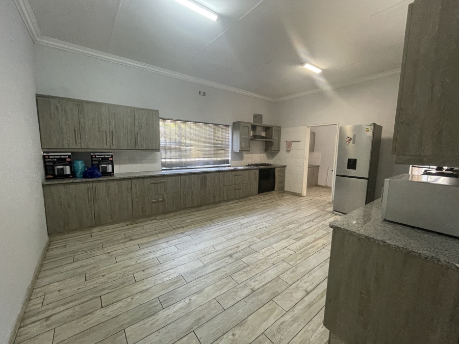 3 Bedroom Property for Sale in Parkhill Gardens Gauteng