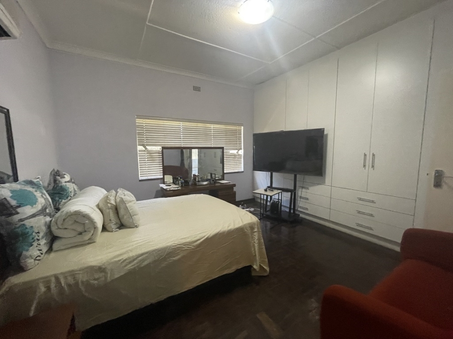 3 Bedroom Property for Sale in Parkhill Gardens Gauteng
