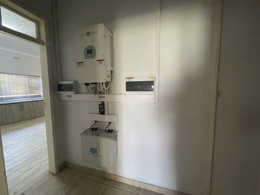 3 Bedroom Property for Sale in Parkhill Gardens Gauteng