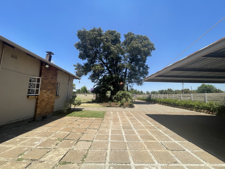 3 Bedroom Property for Sale in Parkhill Gardens Gauteng