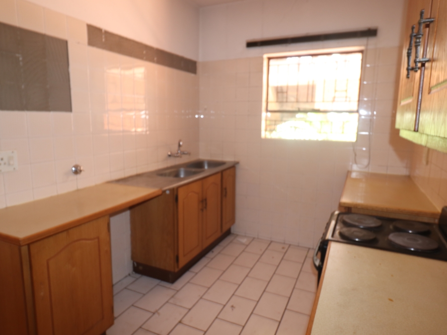 To Let 2 Bedroom Property for Rent in Nimrod Park Gauteng