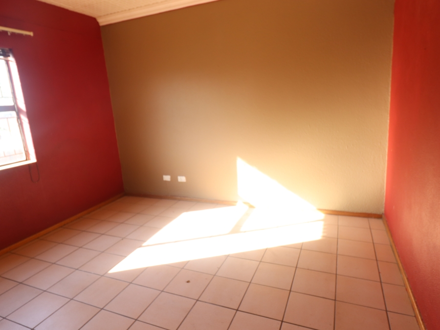 To Let 2 Bedroom Property for Rent in Nimrod Park Gauteng