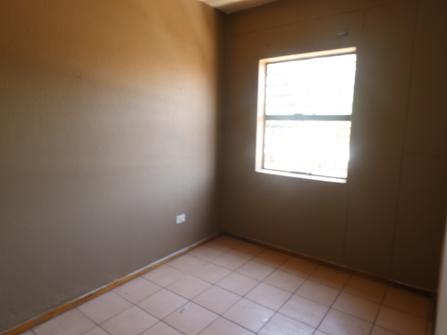 To Let 2 Bedroom Property for Rent in Nimrod Park Gauteng