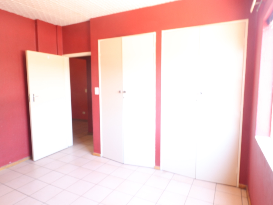 To Let 2 Bedroom Property for Rent in Nimrod Park Gauteng