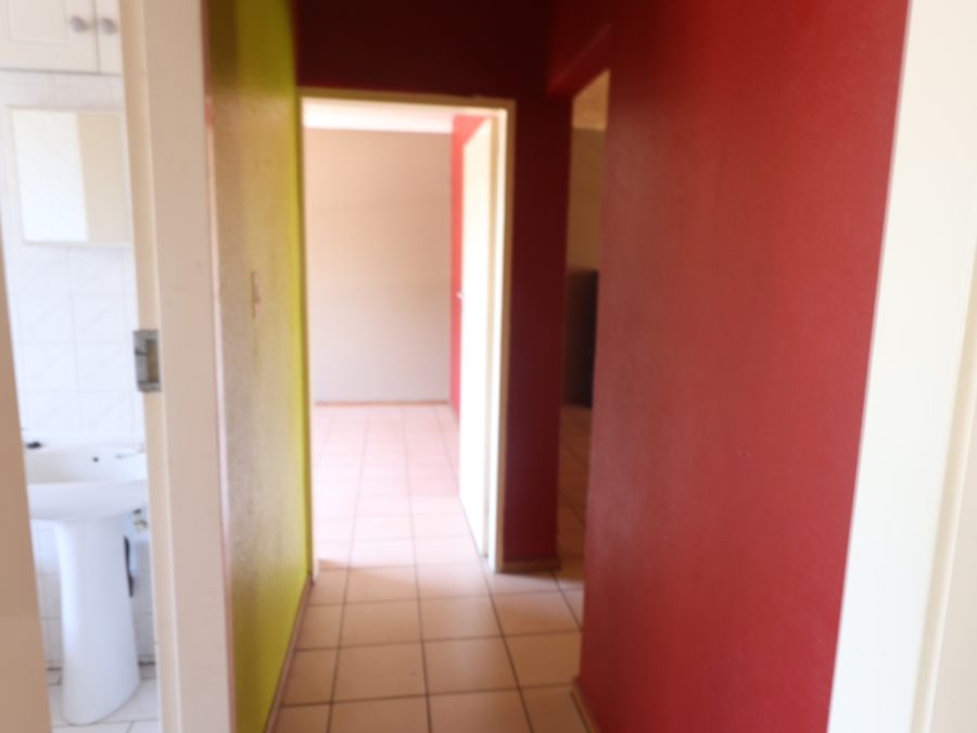 To Let 2 Bedroom Property for Rent in Nimrod Park Gauteng