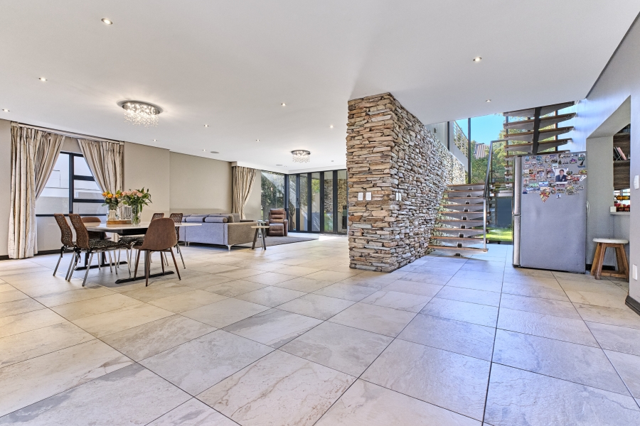 4 Bedroom Property for Sale in Waterfall Country Village Gauteng