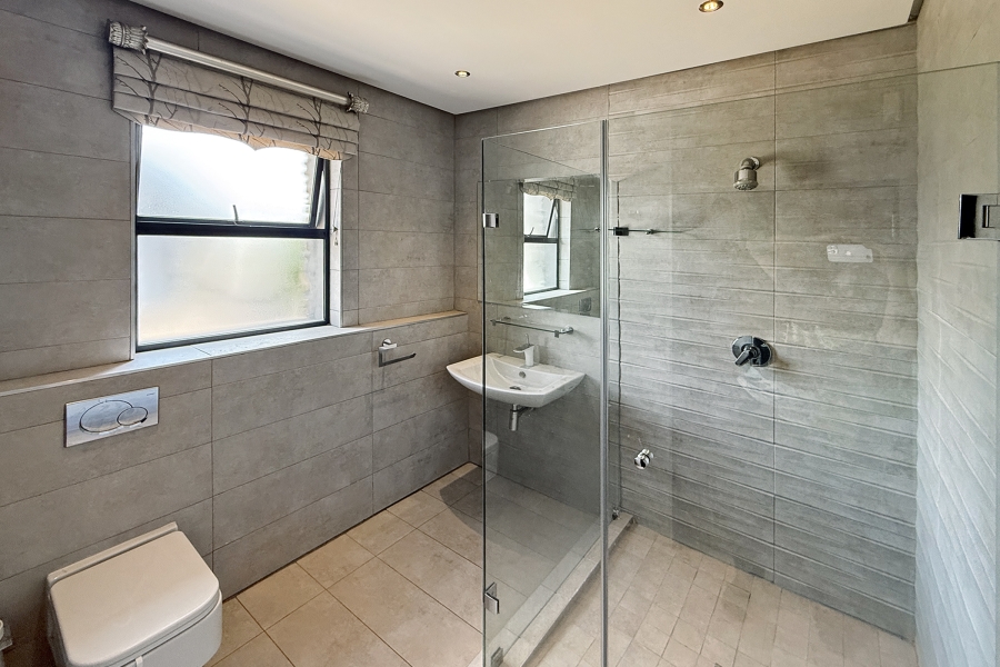 4 Bedroom Property for Sale in Waterfall Country Village Gauteng