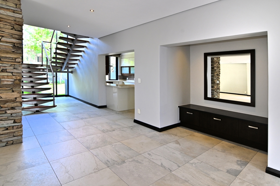 4 Bedroom Property for Sale in Waterfall Country Village Gauteng