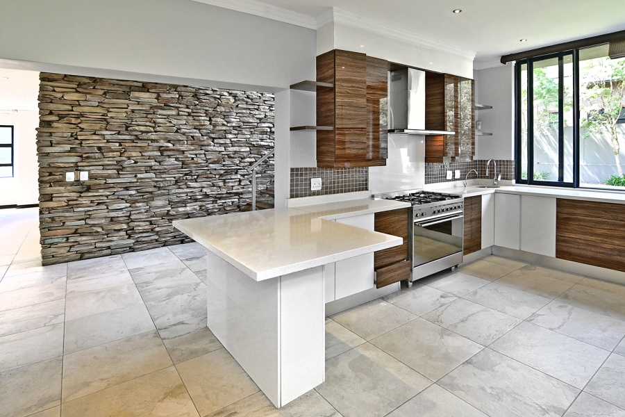 4 Bedroom Property for Sale in Waterfall Country Village Gauteng