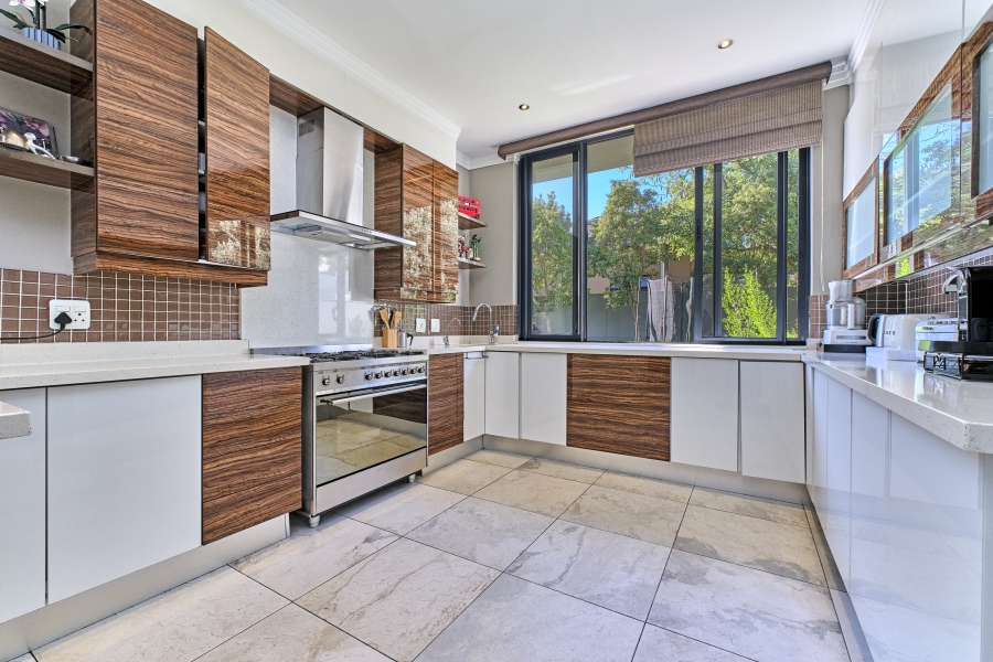 4 Bedroom Property for Sale in Waterfall Country Village Gauteng