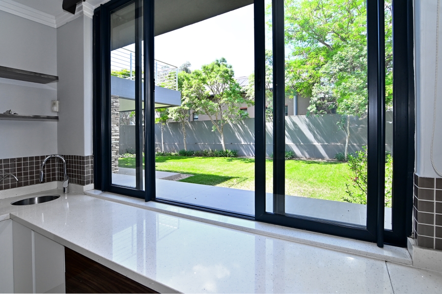 4 Bedroom Property for Sale in Waterfall Country Village Gauteng