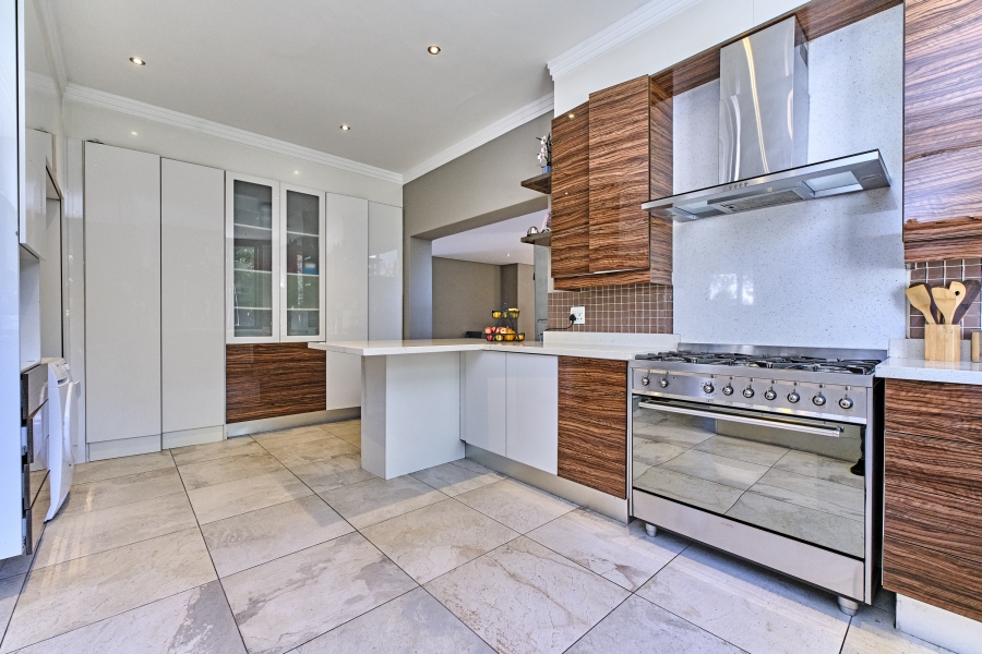 4 Bedroom Property for Sale in Waterfall Country Village Gauteng