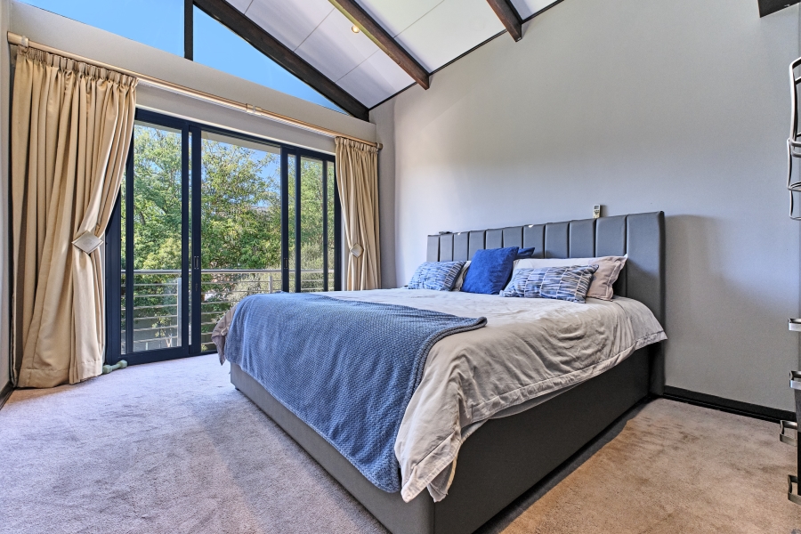 4 Bedroom Property for Sale in Waterfall Country Village Gauteng
