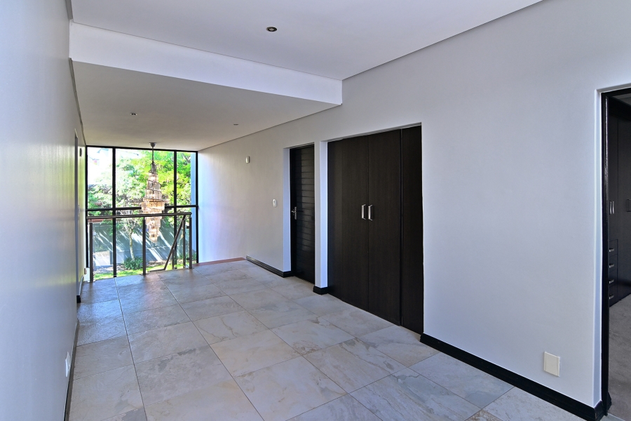 4 Bedroom Property for Sale in Waterfall Country Village Gauteng