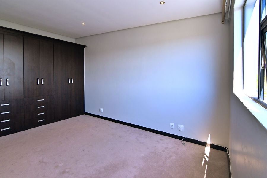 4 Bedroom Property for Sale in Waterfall Country Village Gauteng