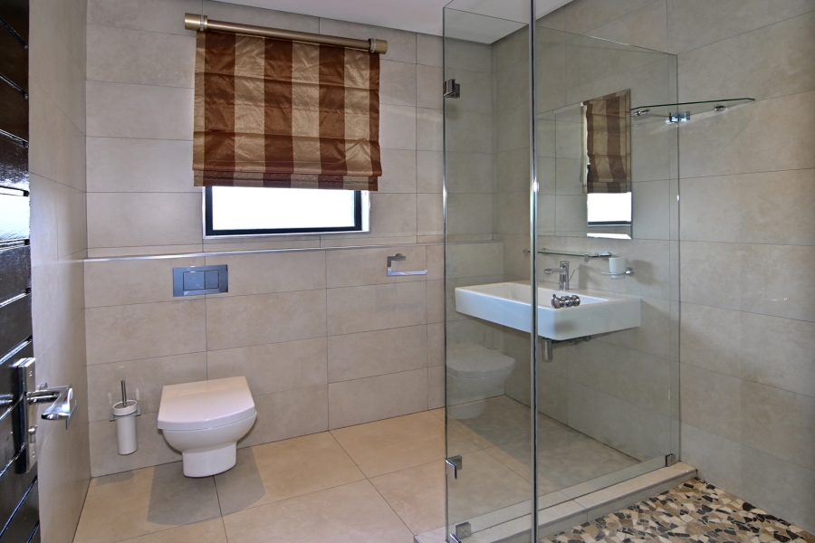4 Bedroom Property for Sale in Waterfall Country Village Gauteng