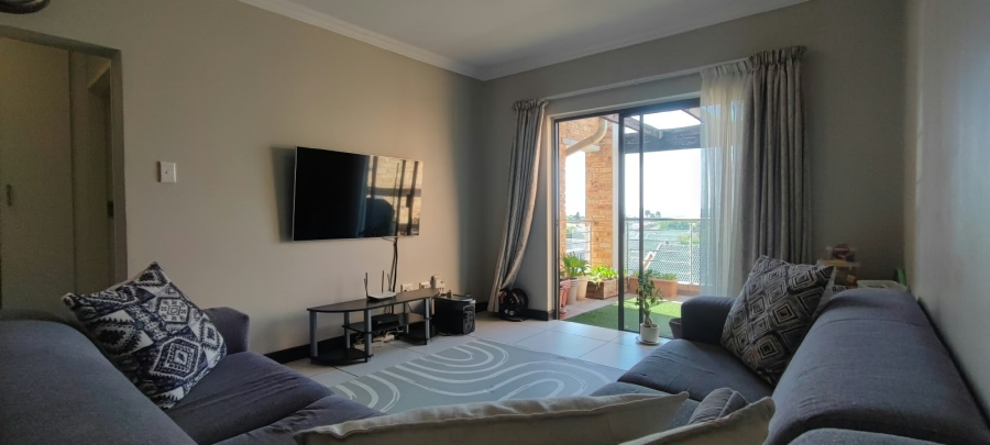 To Let 2 Bedroom Property for Rent in Rooihuiskraal North Gauteng
