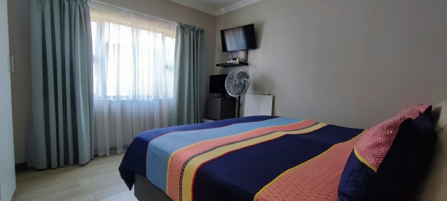 To Let 2 Bedroom Property for Rent in Rooihuiskraal North Gauteng