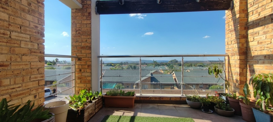To Let 2 Bedroom Property for Rent in Rooihuiskraal North Gauteng