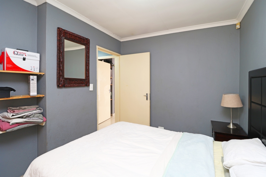 2 Bedroom Property for Sale in Sonneglans Gauteng