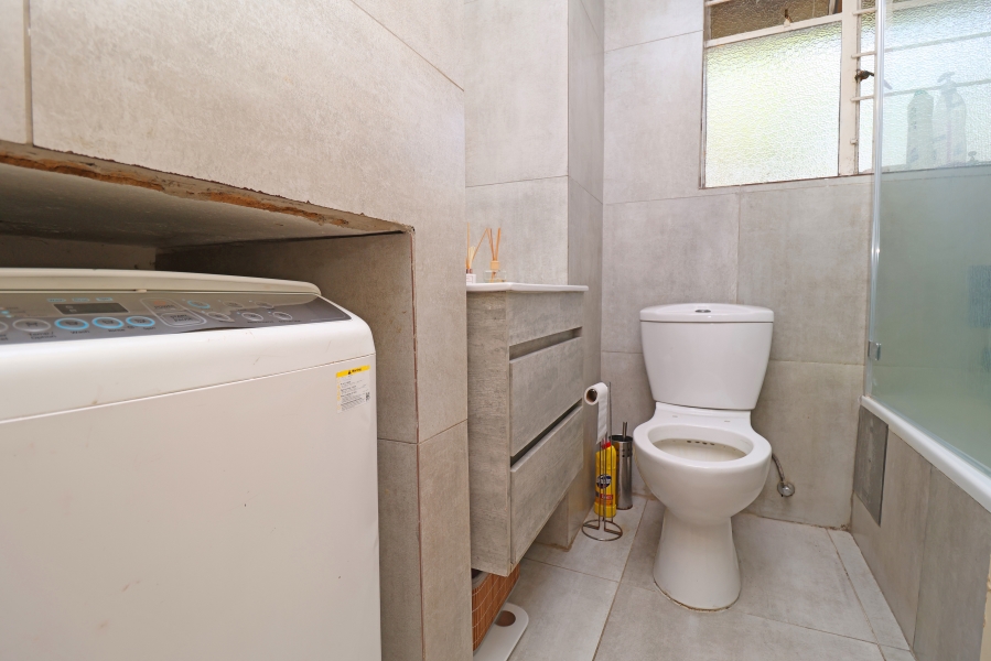 2 Bedroom Property for Sale in Sonneglans Gauteng